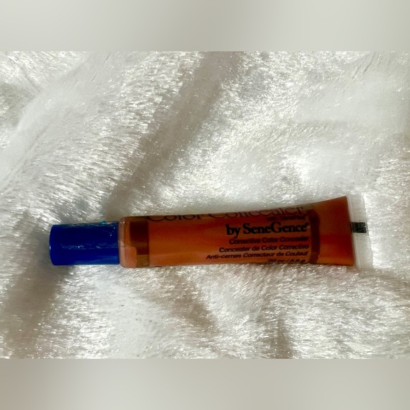 Senegence Color Concealer, Deep. Multi-use; use as bronzer, too!! - Picture 3 of 4